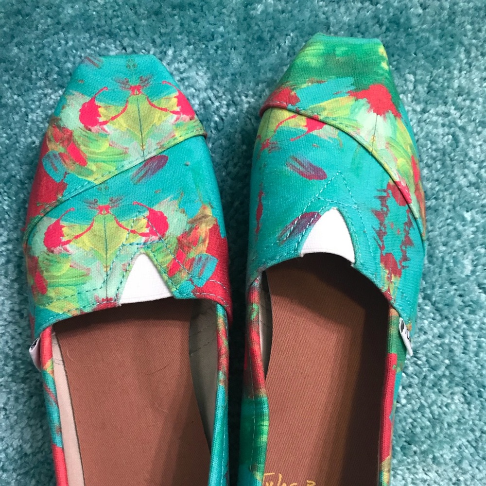 TOMS 7.5 New No Box Paint Pattern